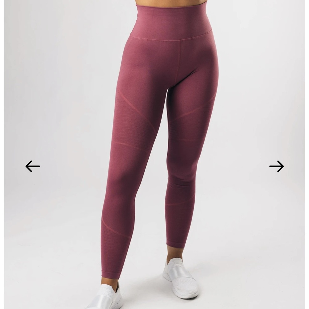 ALPHALETE OG Revival Leggings in Violet Sunset